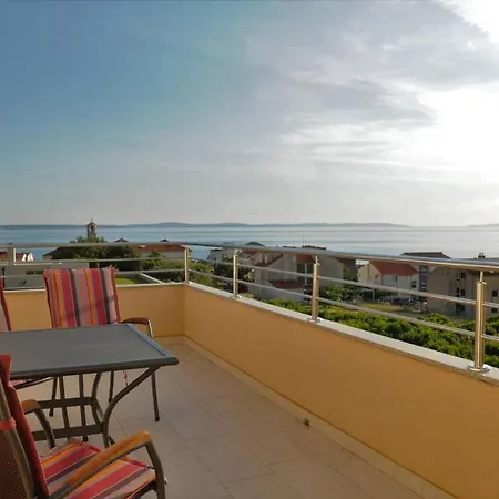 Holiday home Ana Perfect For Families With Kids And Groups,house With Heated Pool Podstrana