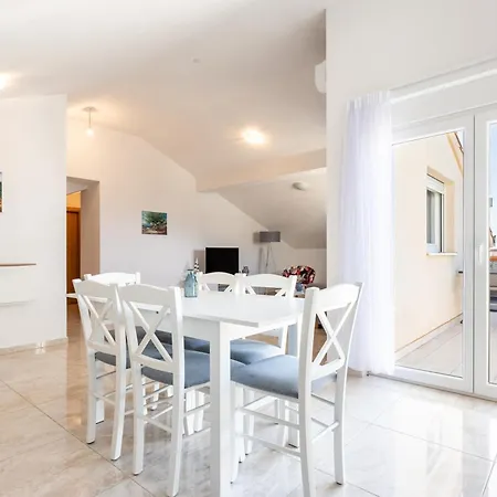 別荘 Ana Perfect For Families With Kids And Groups,house With Heated Pool ポドストラナ