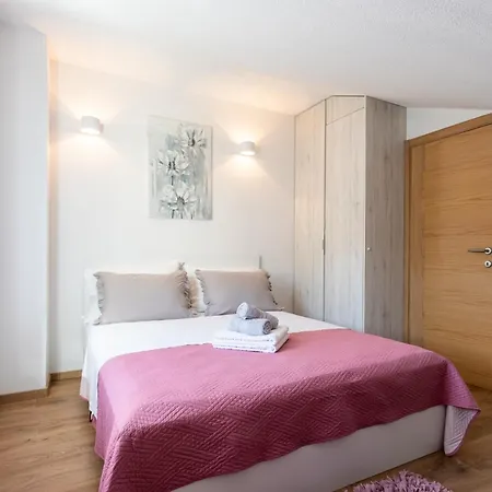 Ana Perfect For Families With Kids And Groups,house With Heated Pool 別荘 ポドストラナ