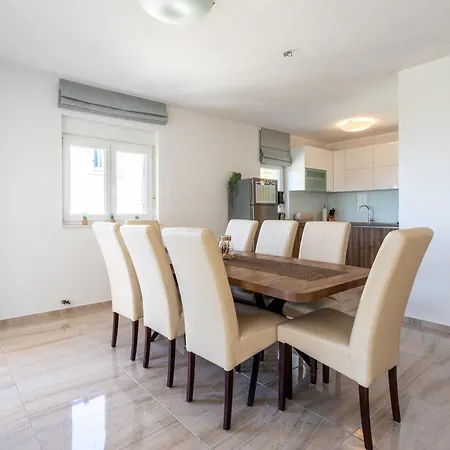 Ana Perfect For Families With Kids And Groups,house With Heated Pool 別荘 ポドストラナ