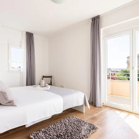Ana Perfect For Families With Kids And Groups,house With Heated Pool *