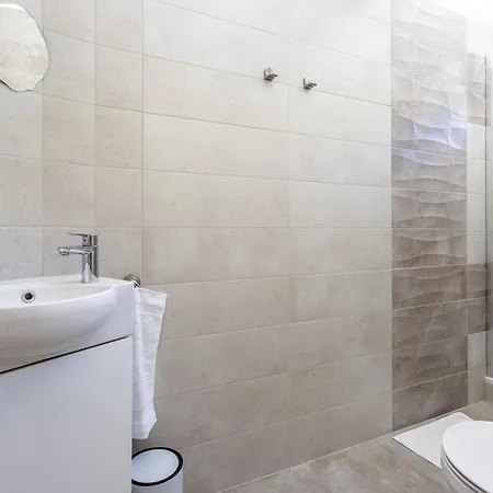 Ana Perfect For Families With Kids And Groups,house With Heated Pool ポドストラナ