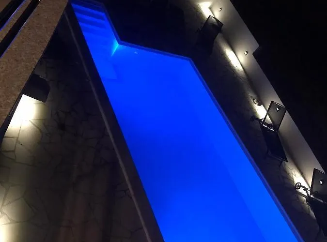 Ana Perfect For Families With Kids And Groups,house With Heated Pool