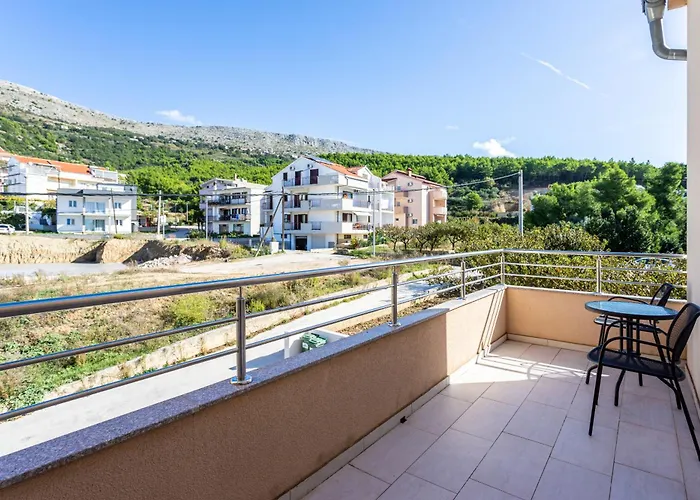 Ana Perfect For Families With Kids And Groups,house With Heated Pool פודסטראנה