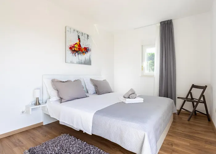 בית נופש Ana Perfect For Families With Kids And Groups,house With Heated Pool פודסטראנה