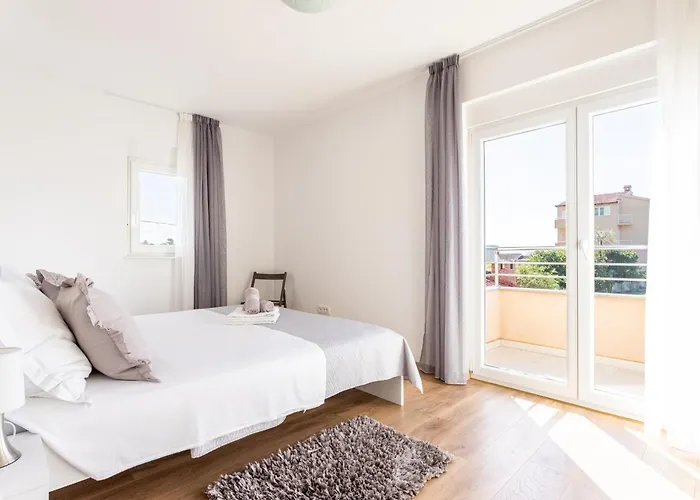 Ana Perfect For Families With Kids And Groups,house With Heated Pool *