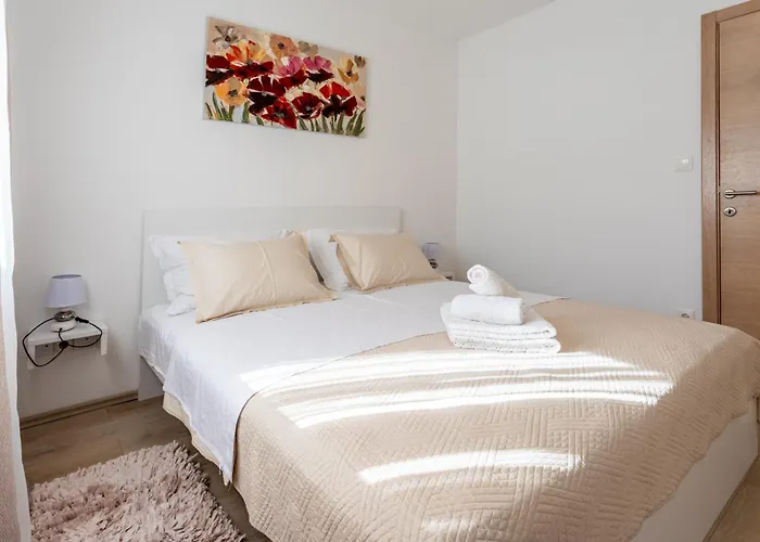 Ana Perfect For Families With Kids And Groups,house With Heated Pool * פודסטראנה