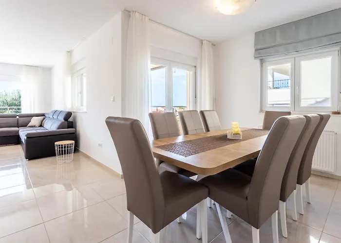 Ana Perfect For Families With Kids And Groups,house With Heated Pool * פודסטראנה