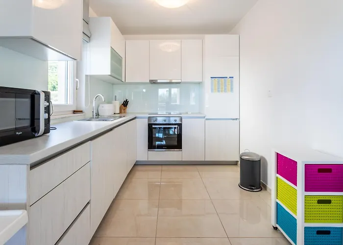 Ana Perfect For Families With Kids And Groups,house With Heated Pool