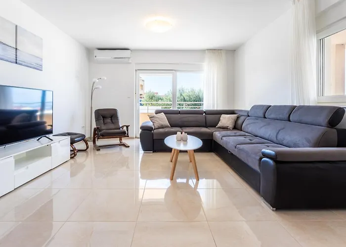 בית נופש Ana Perfect For Families With Kids And Groups,house With Heated Pool פודסטראנה